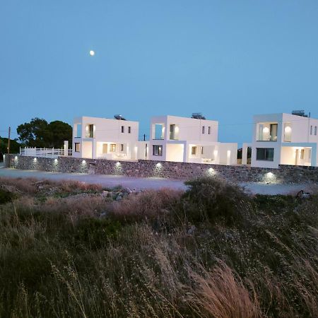 Alpha Villas เกนนาดี ภายนอก รูปภาพ
