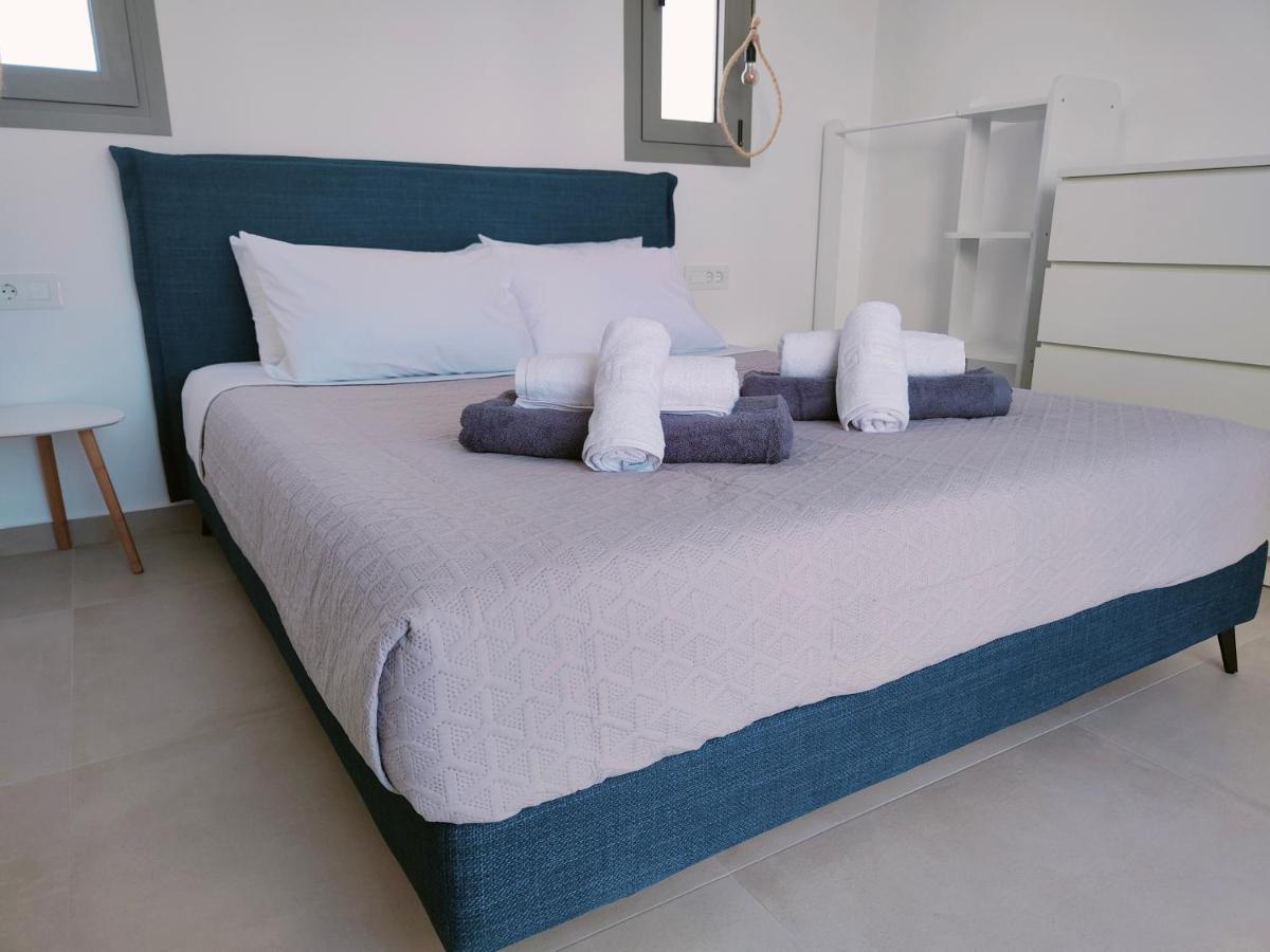 Alpha Villas เกนนาดี ภายนอก รูปภาพ
